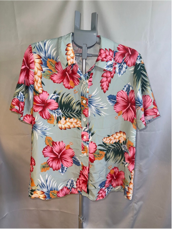 Unbranded Tops - Women's Unbranded Light Green & Pink Floral Button Down Shirt, Size L